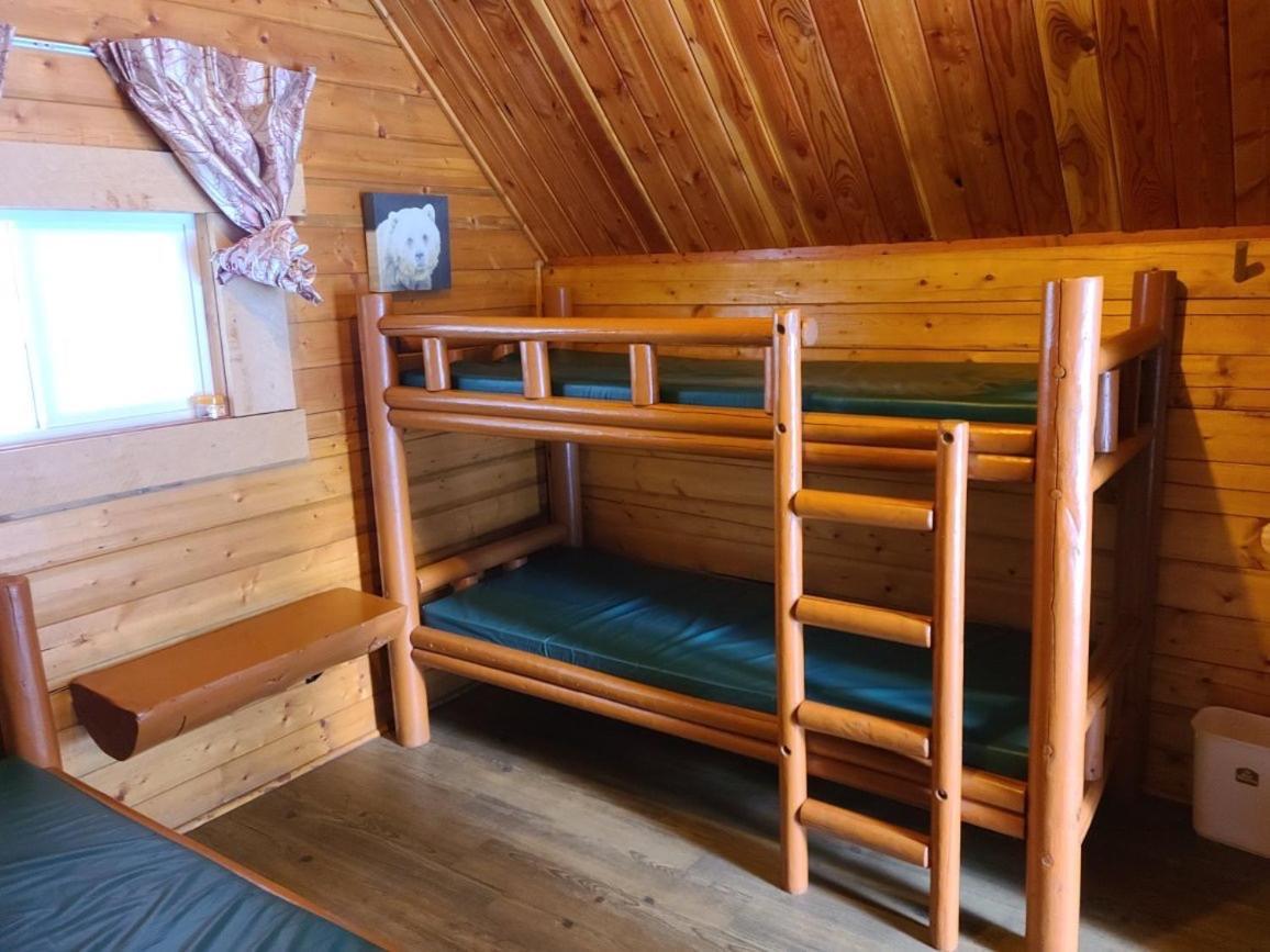Malakwa Sicamous Rv & Cabin Resort المظهر الخارجي الصورة