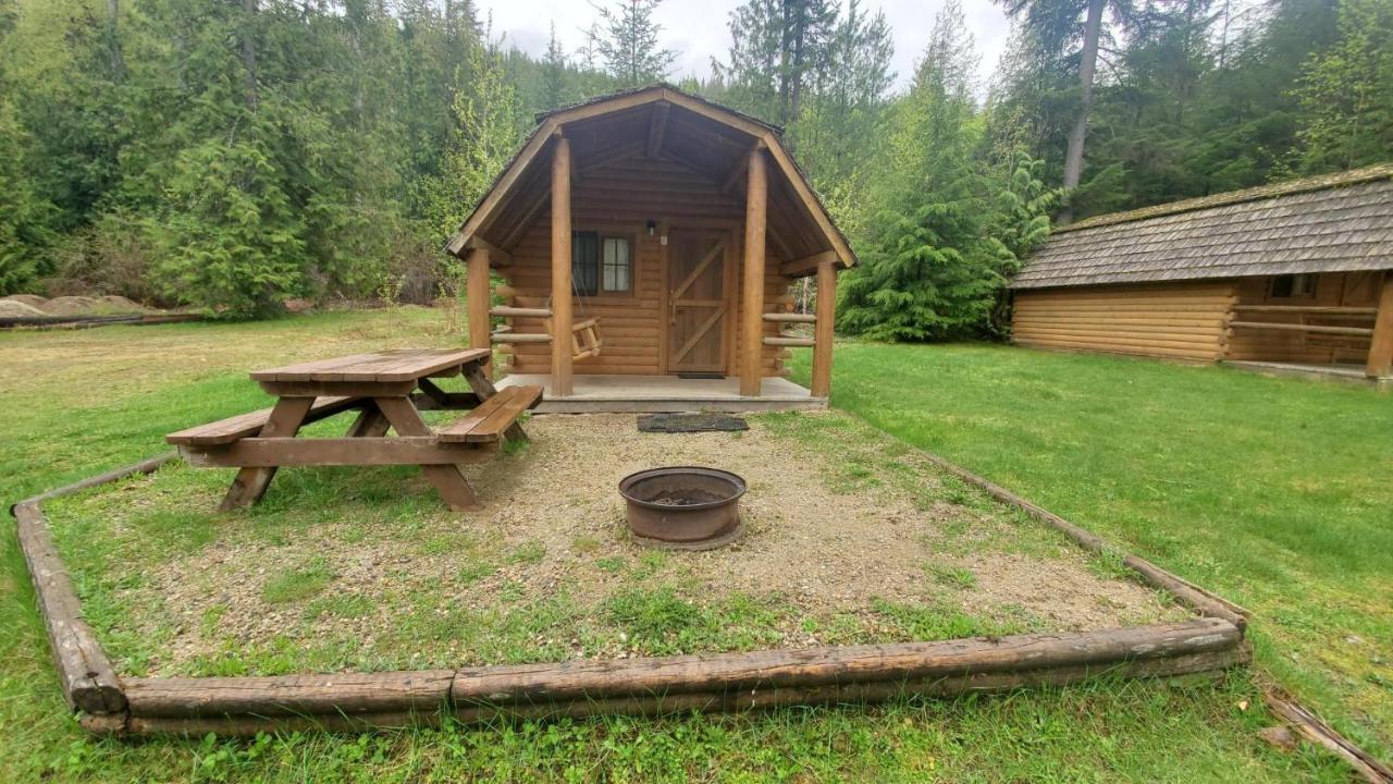 Malakwa Sicamous Rv & Cabin Resort المظهر الخارجي الصورة